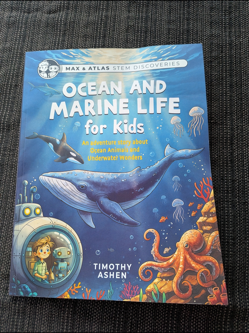 Ocean and Marine Life for Kids - Blue Educational Picture Book